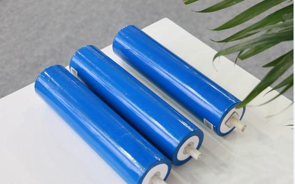 銀隆攜多款重磅產品亮相2015北京新能源汽車展