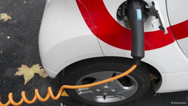 電動汽車推廣最大障礙：鋰動力電池大而重 充電慢