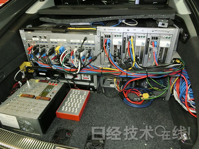 奧迪公開(kāi)高速道路用自動(dòng)駕駛車(chē)“Jack”內(nèi)部