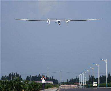小比例“墨子號”在滬驗證試飛中。