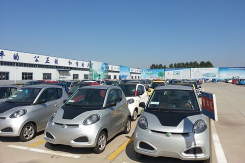 文健生:低速電動車拿不到“準生證”誰之過? 文健生:低速電動車拿不到“準生證”誰之過?