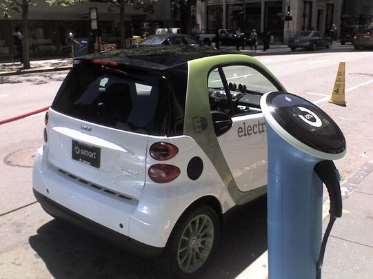 歐盟投入760萬美元開發電動汽車鋰硫電池插件