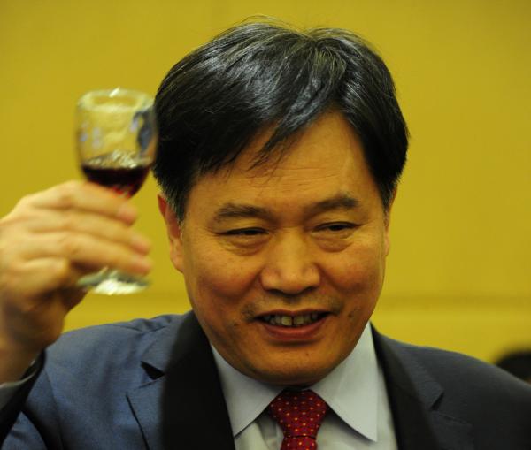 保利協(xié)鑫上半年凈利逾8億港元 光伏材料毛利率達(dá)24.1%