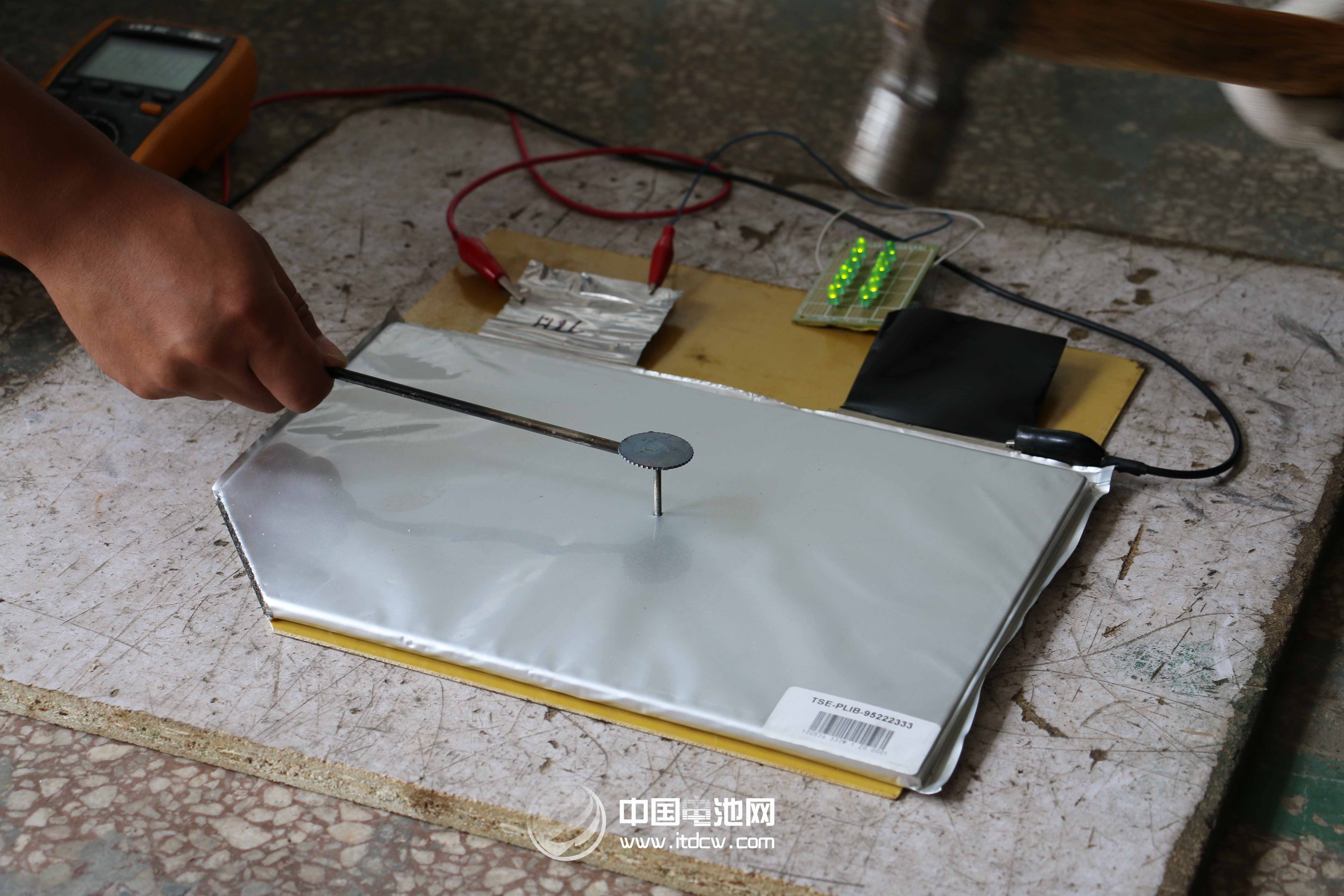 車企業績增長靠新能源 鋰電池全球新增投資近八成在中國