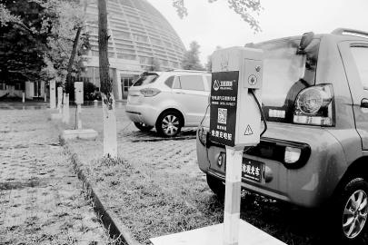 綿陽(yáng)發(fā)布新型電動(dòng)汽車充電樁 充滿電只需30分鐘