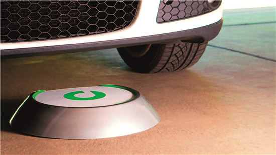 p83-1 1.德國博世公司推出的一款電動(dòng)汽車無線充電設(shè)備，售價(jià)約為3000美元。