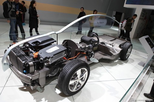 8年質(zhì)保新標(biāo)準(zhǔn) 動力電池壽命還要靠充電延長