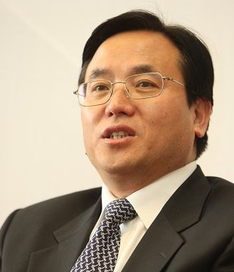 東風(fēng)汽車公司黨委副書記、董事、總經(jīng)理朱福壽