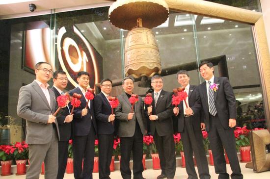 長(zhǎng)城華冠敲鐘新三板 新能源汽車(chē)行業(yè)再添薪火 長(zhǎng)城華冠敲鐘新三板 新能源汽車(chē)行業(yè)再添薪火