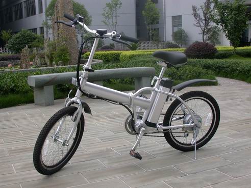 終端低迷 電動自行車蓄電池龍頭品牌再現低價貨