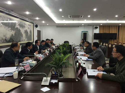 宿州高新區市委書記張曙光與李義春秘書長親切交談