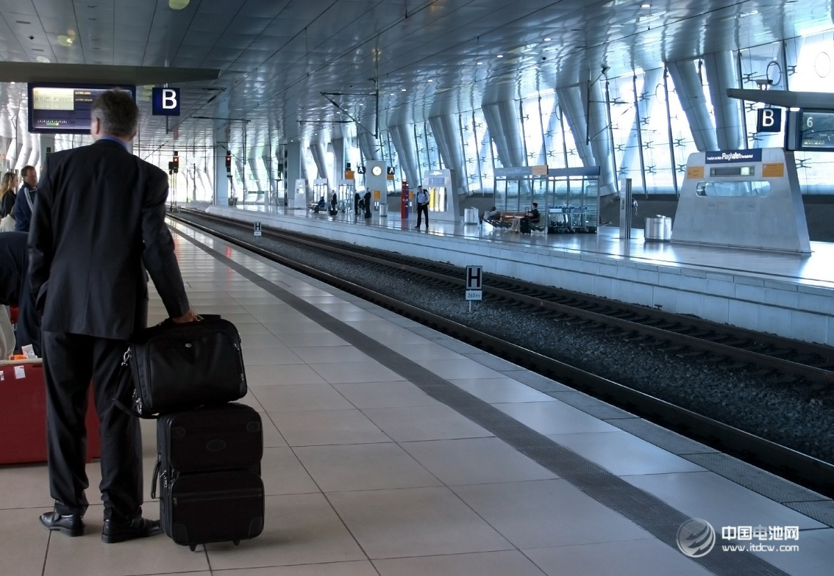 帥福得與法國國家鐵路公司簽訂數百萬歐元巨額蓄電池合同