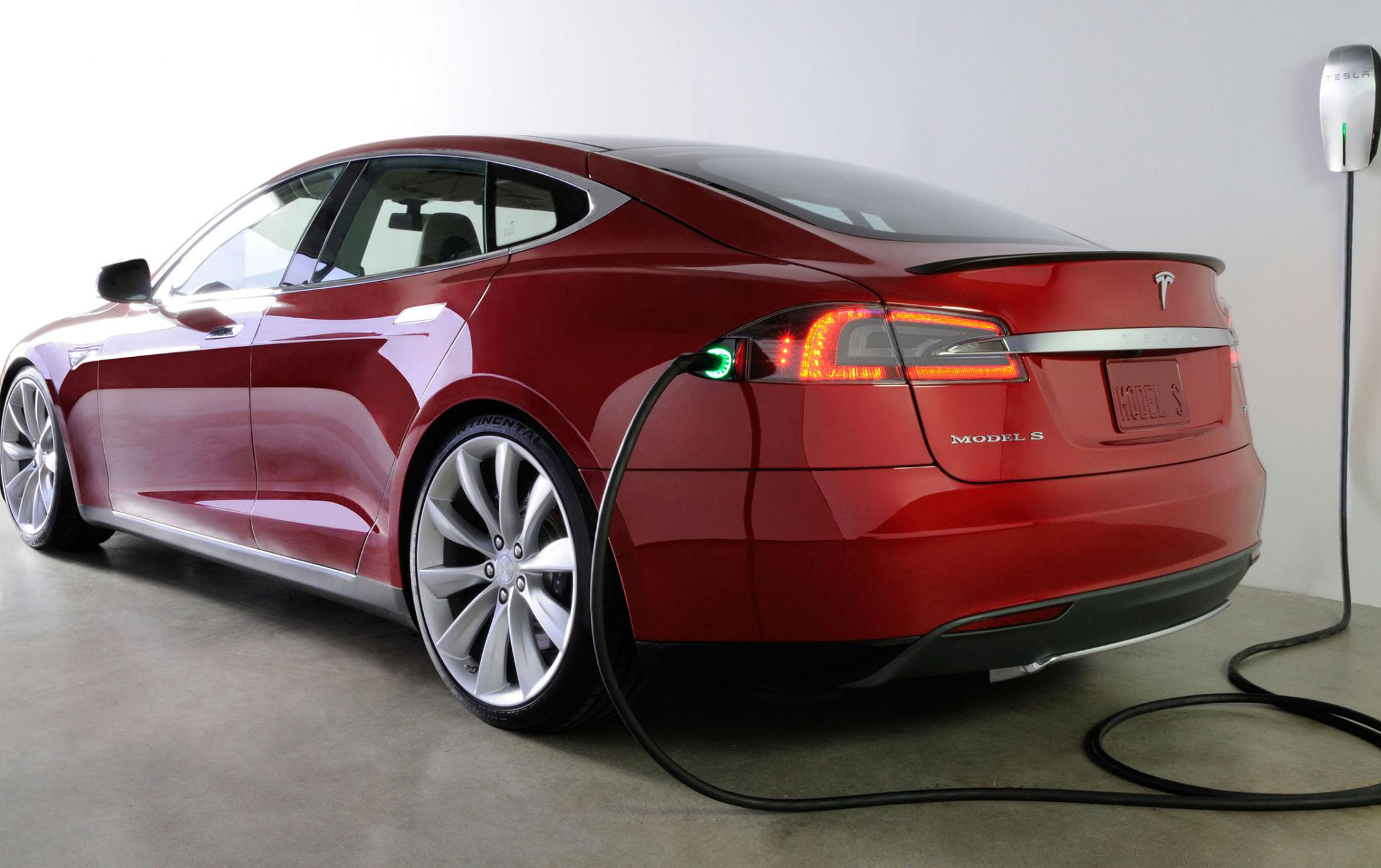 特斯拉第四季有望交付1.8萬輛汽車 實現全年目標