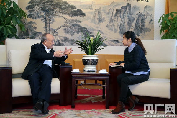 萬向集團董事局主席魯冠球接受記者專訪 萬向集團董事局主席魯冠球接受記者專訪