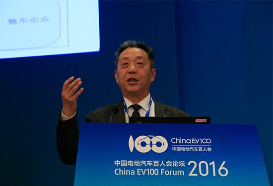 中國汽車工業(yè)協(xié)會常務(wù)副會長董揚(yáng)