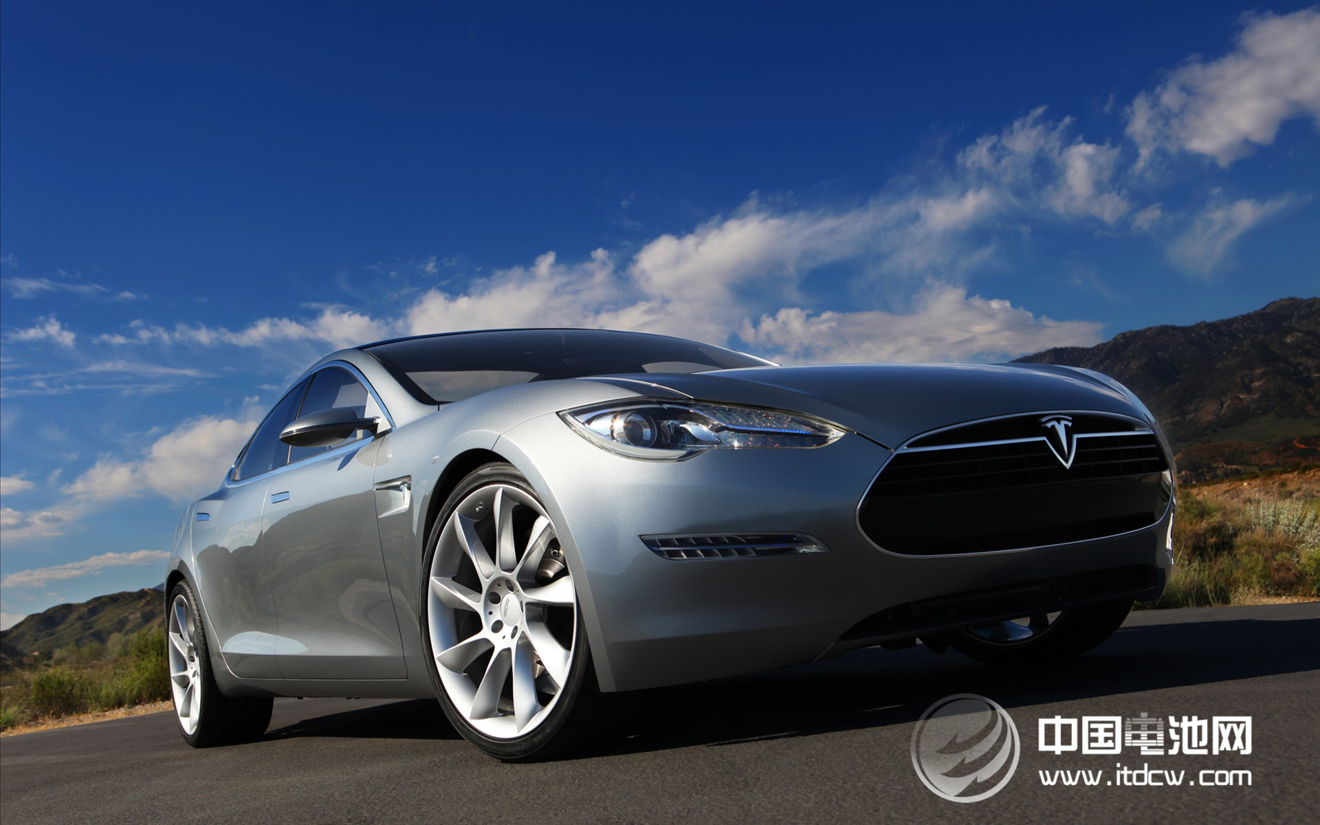 特斯拉放下身段才能贏得中國(guó)新能源汽車市場(chǎng) 