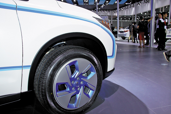 政策催逼新能源車(chē)重新升溫 有望擺脫“騙補(bǔ)”陰霾 政策催逼新能源車(chē)重新升溫 有望擺脫“騙補(bǔ)”陰霾