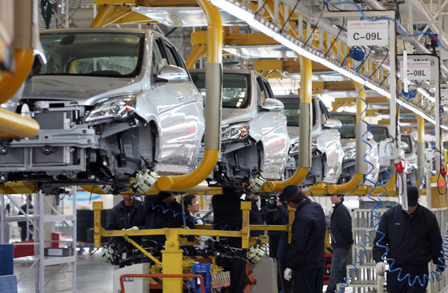 2016年新能源汽車(chē)低開(kāi)高走 多年耕耘步入“收獲期”