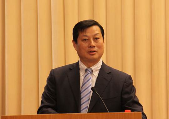 中國汽車工業協會第八屆理事會會長/東風汽車公司董事長、黨委書記竺延風主持會議并講話