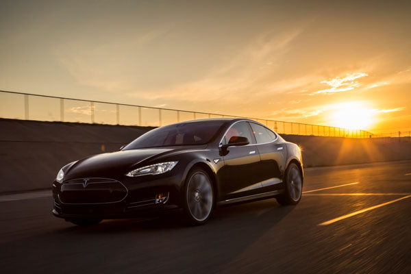 特斯拉訂單火爆 概念股雞犬升天