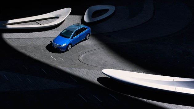 新能源車企夸大宣傳亂象：有的車停放三天就沒(méi)電