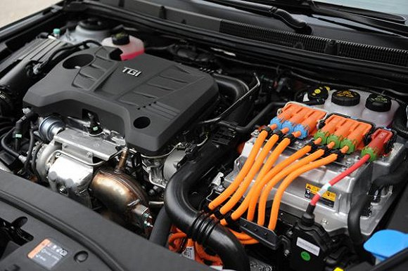 規(guī)范電池標(biāo)準(zhǔn)有利于新能源汽車長(zhǎng)遠(yuǎn)發(fā)展