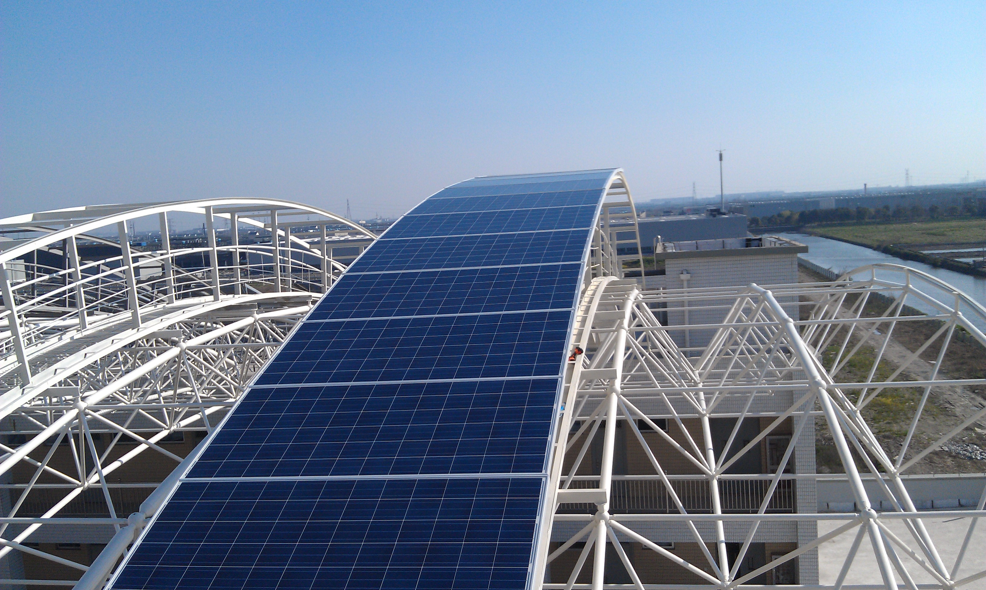 中國將建立光伏發(fā)電補貼逐步下調(diào)機制