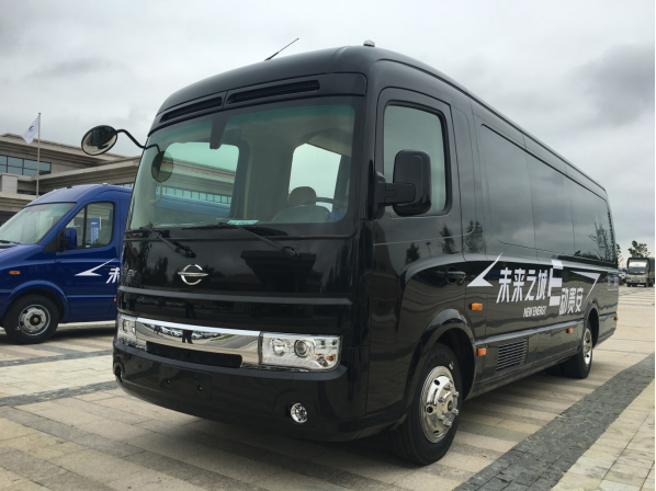 五龍集團(tuán)年產(chǎn)15萬輛電動汽車基地落戶福建貴安