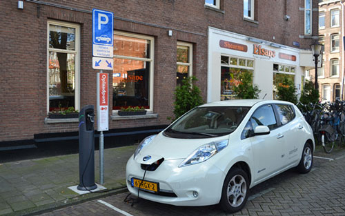 日產在英國推出電動汽車試點 車主可出售多余電量