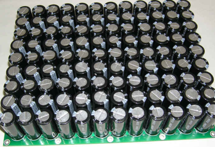 儲能應用空間加大 超級電容行業或將迎來新拐點