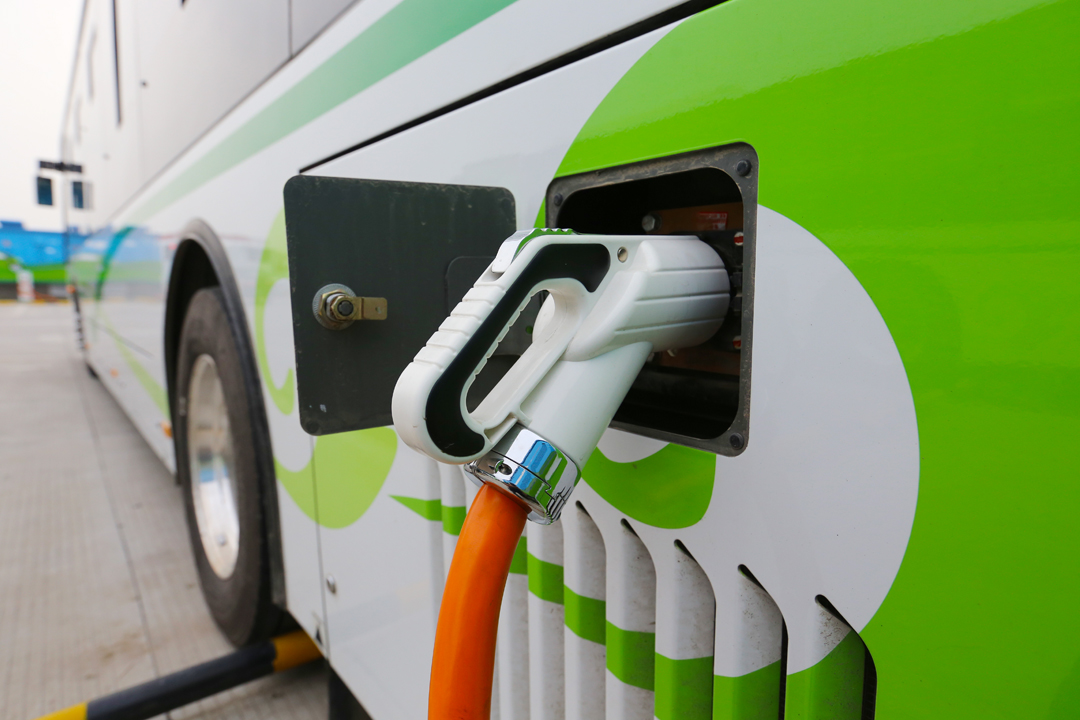 補(bǔ)貼政策空白期 新能源客車正經(jīng)歷首次陣痛期