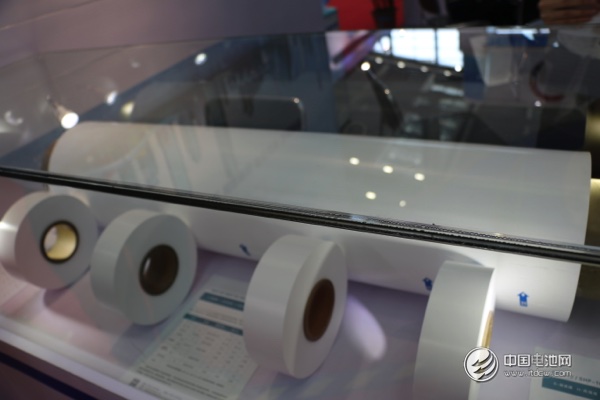 湖南中鋰亮相CIBF2016 主推高端動力鋰電池濕法隔膜產品