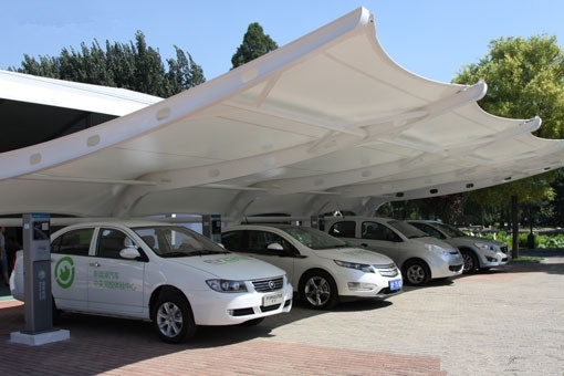 4月產(chǎn)銷量均突破3萬輛 追問新能源汽車“漲”字的背后