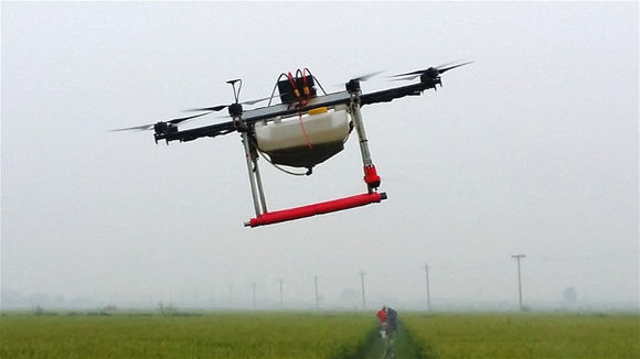 無人機(jī)成"民參軍"重點(diǎn)發(fā)展領(lǐng)域 千億盛宴將開啟