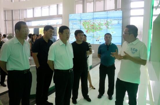 內蒙古自治區副主席王波一行考察深圳沃特瑪 