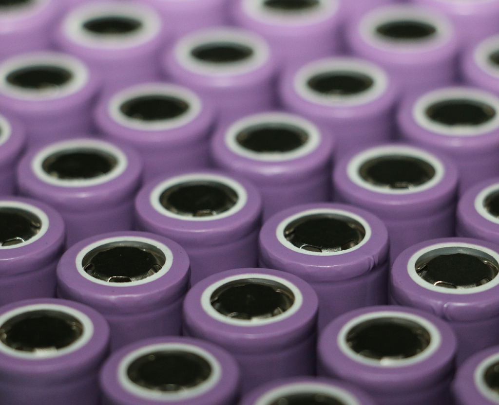 多家鋰電池公司預(yù)計(jì)上半年凈利大幅增長(zhǎng)