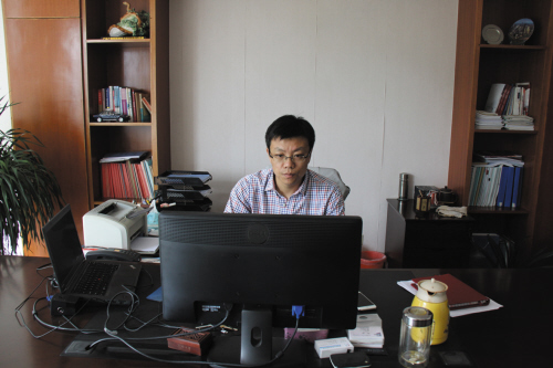 侯中軍：潛心研發(fā)15年  讓中國(guó)燃料電池早日具有國(guó)際競(jìng)爭(zhēng)力