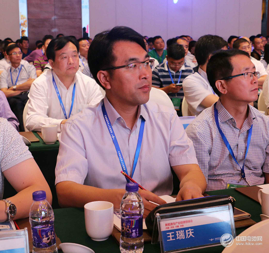 新鄉(xiāng)天力鋰能股份有限公司董事長(zhǎng)王瑞慶 新鄉(xiāng)天力鋰能股份有限公司董事長(zhǎng)王瑞慶