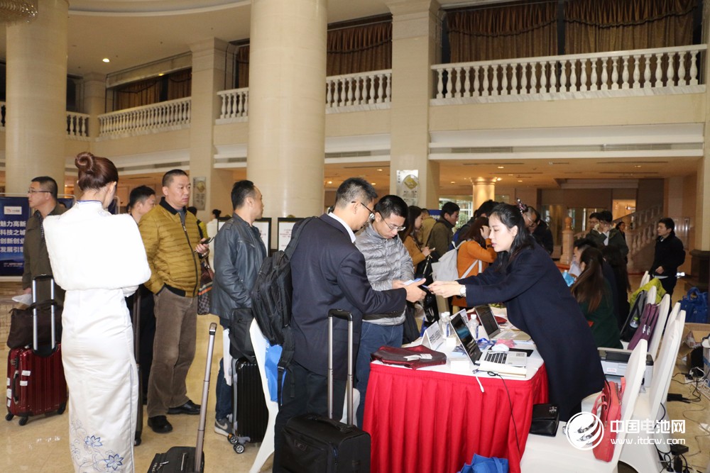 產(chǎn)業(yè)鏈巨頭云聚  第4屆鋰電“達沃斯”論壇22日正式報到