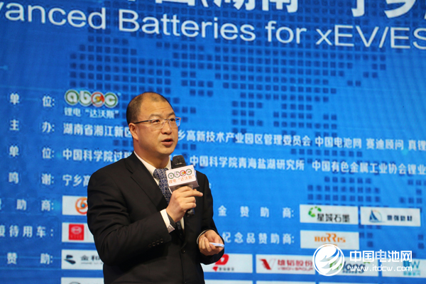 中國有色金屬工業(yè)協(xié)會(huì)鋰業(yè)分會(huì)秘書長 張江峰 中國有色金屬工業(yè)協(xié)會(huì)鋰業(yè)分會(huì)秘書長 張江峰