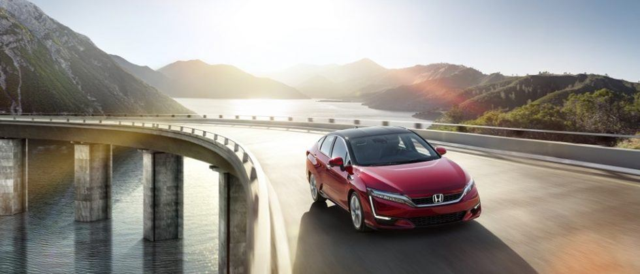 本田首批氫燃料電池汽車Clarity已開始交付消費者