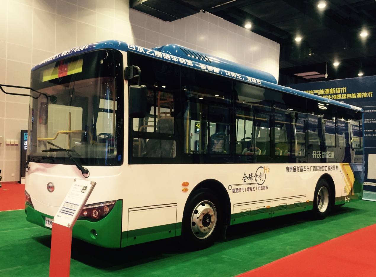 南京金龍在國內率先研發氫燃料電池