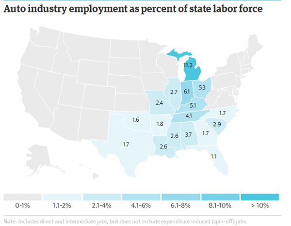 美國汽車制造業分布（籃色愈深表示汽車業勞動力占比愈高）與特朗普選民分布（紅色越深，支持比例越高）比較圖