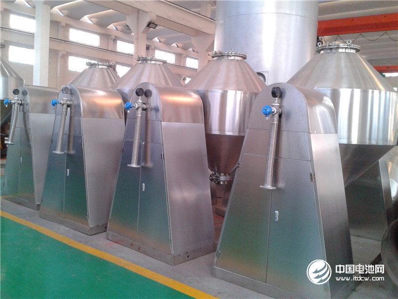 雙錐回轉(zhuǎn)真空干燥機(jī)