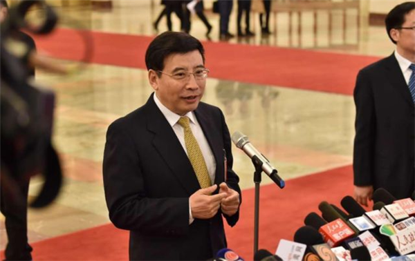工業(yè)和信息化部部長(zhǎng) 苗圩