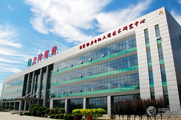 天津力神單體動力電池能量密度提升30% 達(dá)260Wh/kg