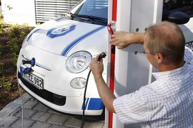 燃油需求將放緩 電動汽車將在2020年迎來新熱潮？