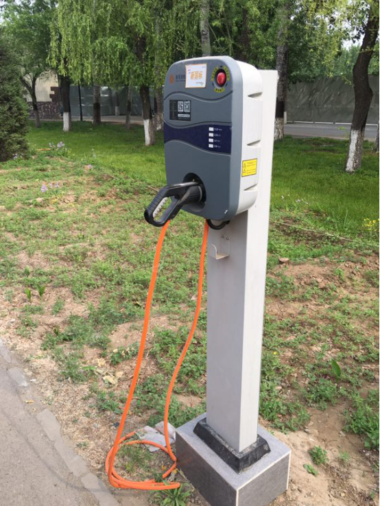 現(xiàn)場(chǎng)的充電樁