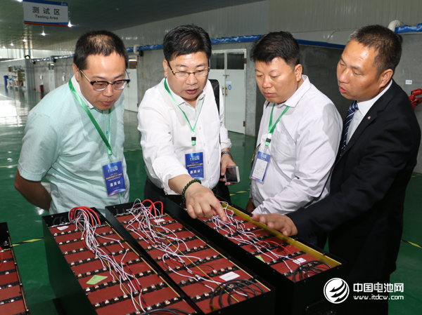 與會(huì)嘉賓參觀奧冠集團(tuán)山東生產(chǎn)基地 與會(huì)嘉賓參觀奧冠集團(tuán)山東生產(chǎn)基地