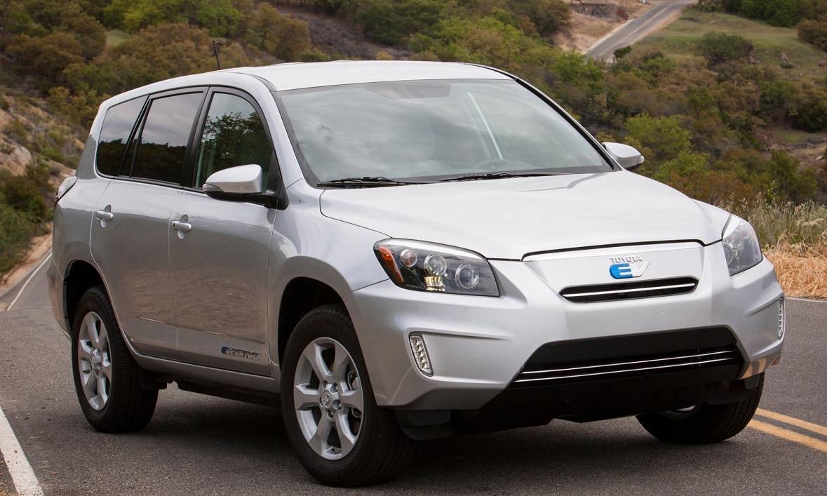 2012年上市的RAV4電動版，2014年即停止了生產